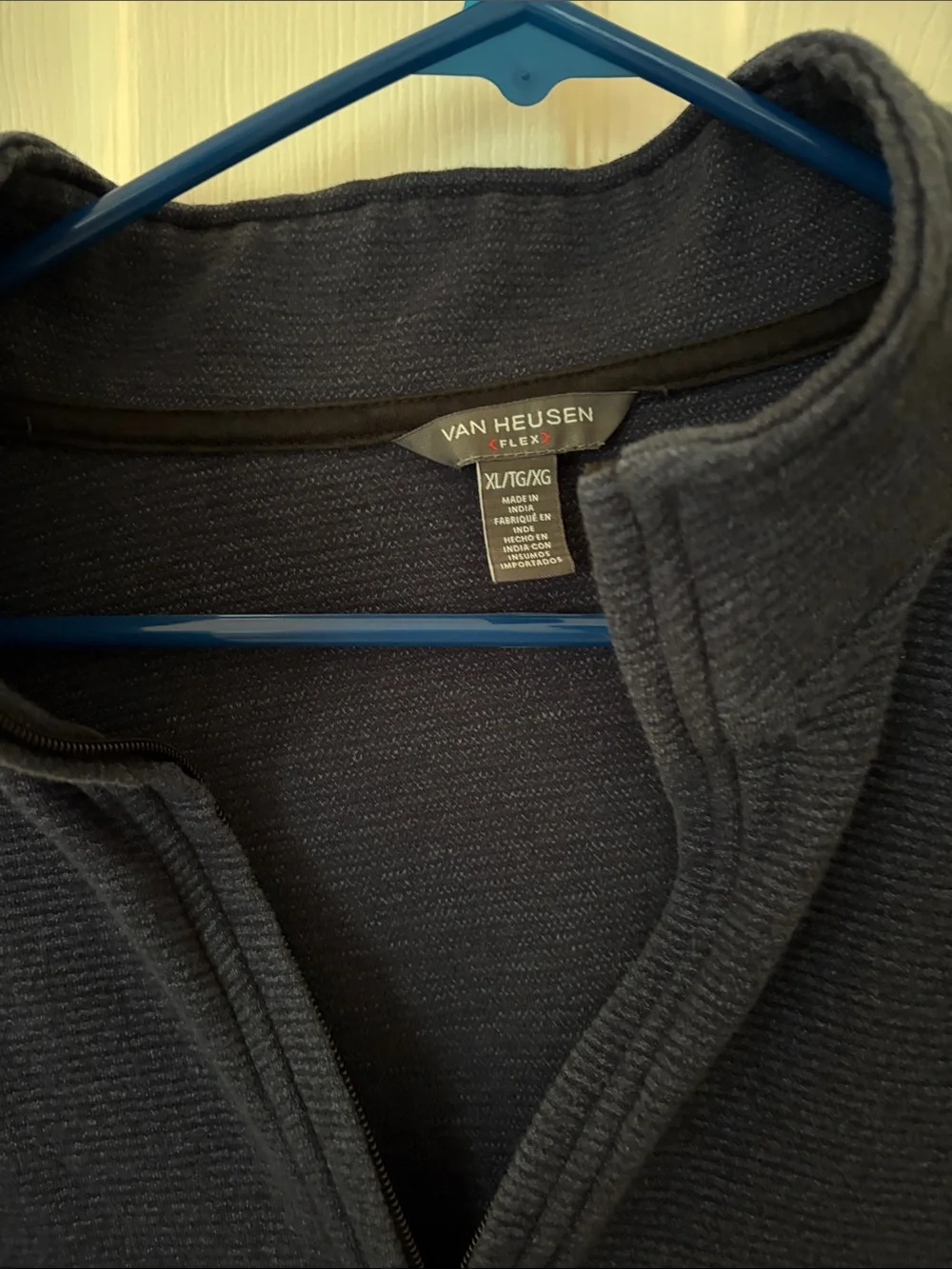 Van Heusen flex Men's Blue Half-Zip Sweater. XL